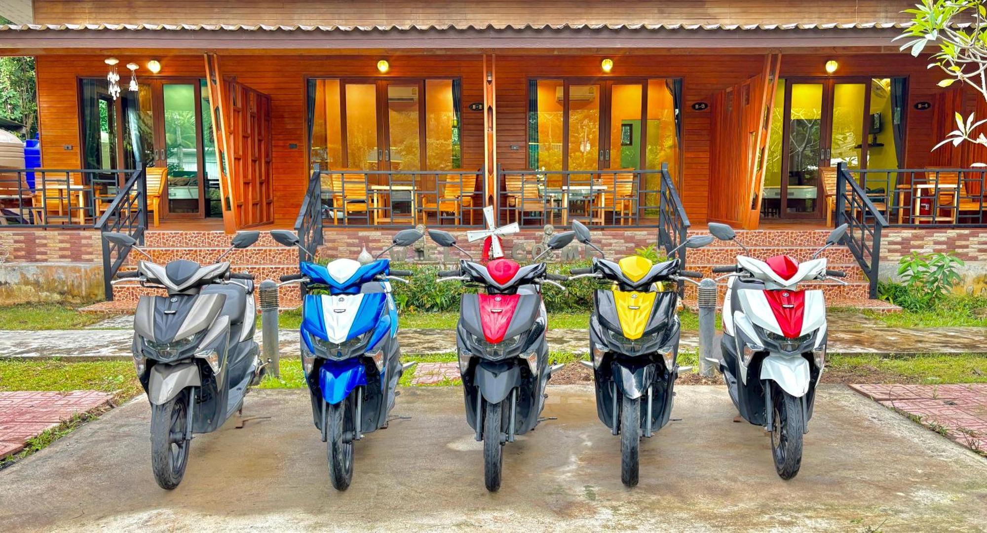 Aow Thai Homestay Ban Hin Dam Buitenkant foto